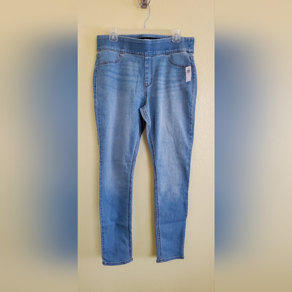 Woman's Jean Leggings